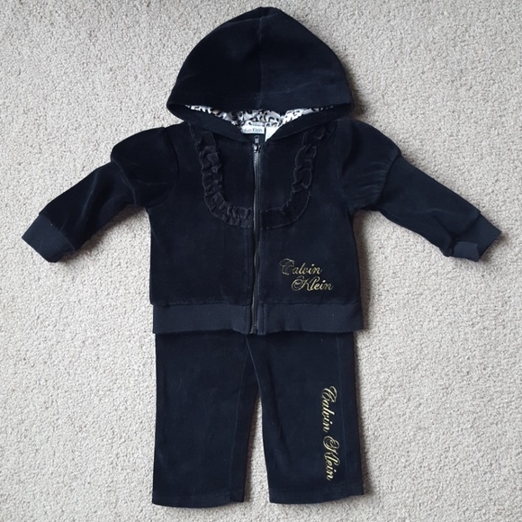 Calvin Klein | Matching Sets | 22 Calvin Klein Black Velour Sweatsuit |  Poshmark